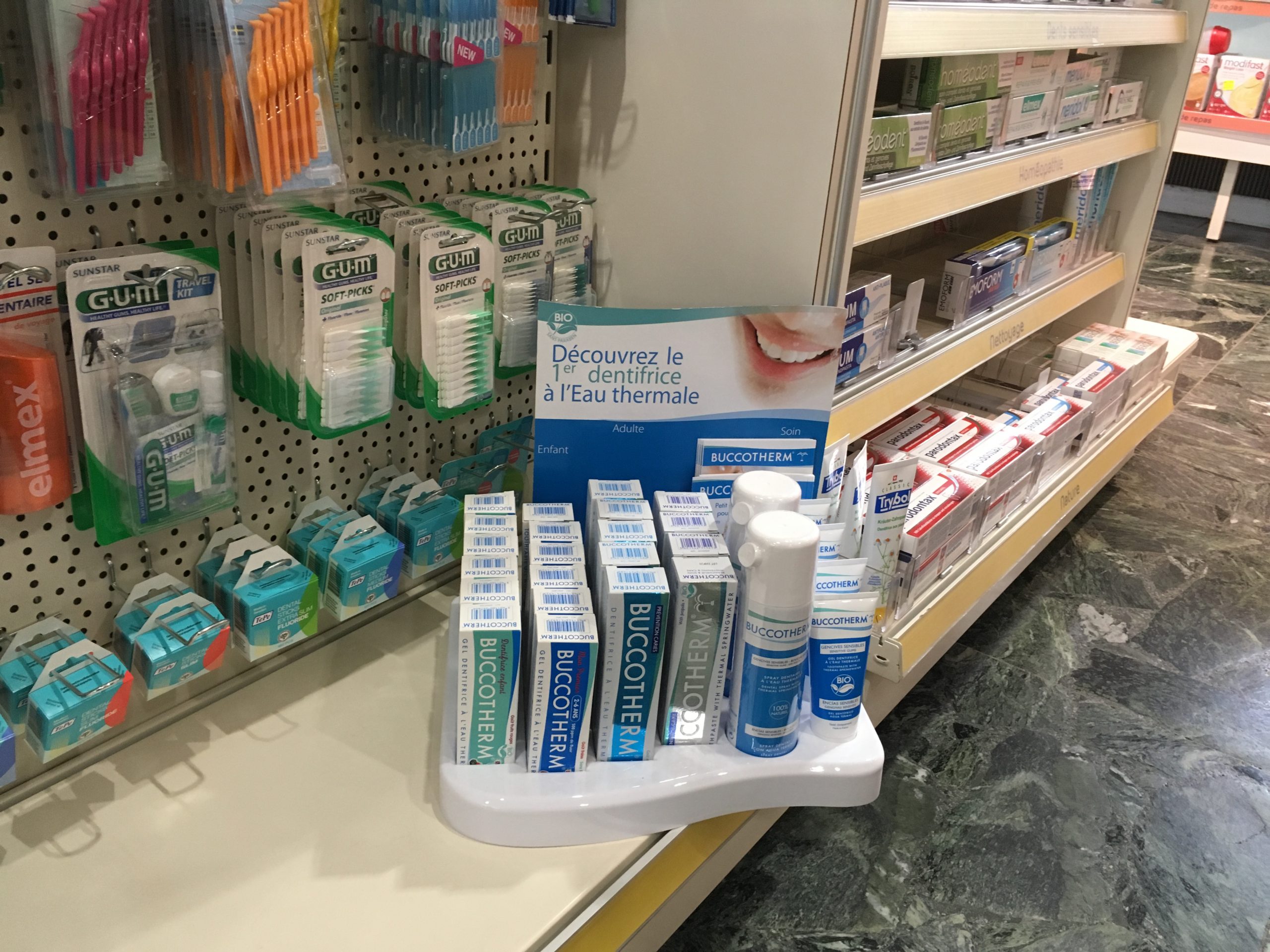 ¡BUCCOTHERM® destacado en una farmacia!